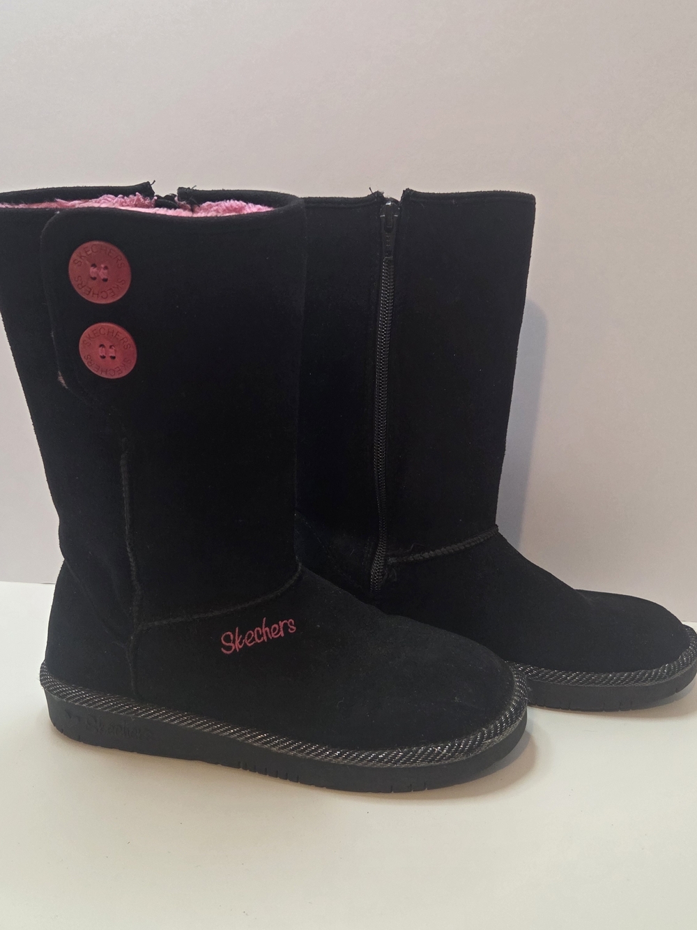 Skechers Black and Pink Button-Accent Cozy Boots Size US 4